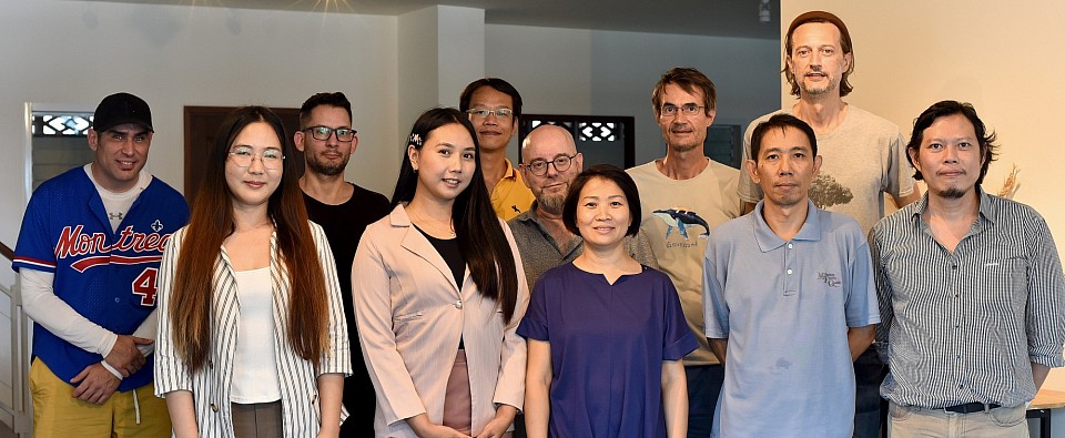 సిమ్లే డిఫరెంట్ కంపెనీ యొక్క ప్రధాన బృందం